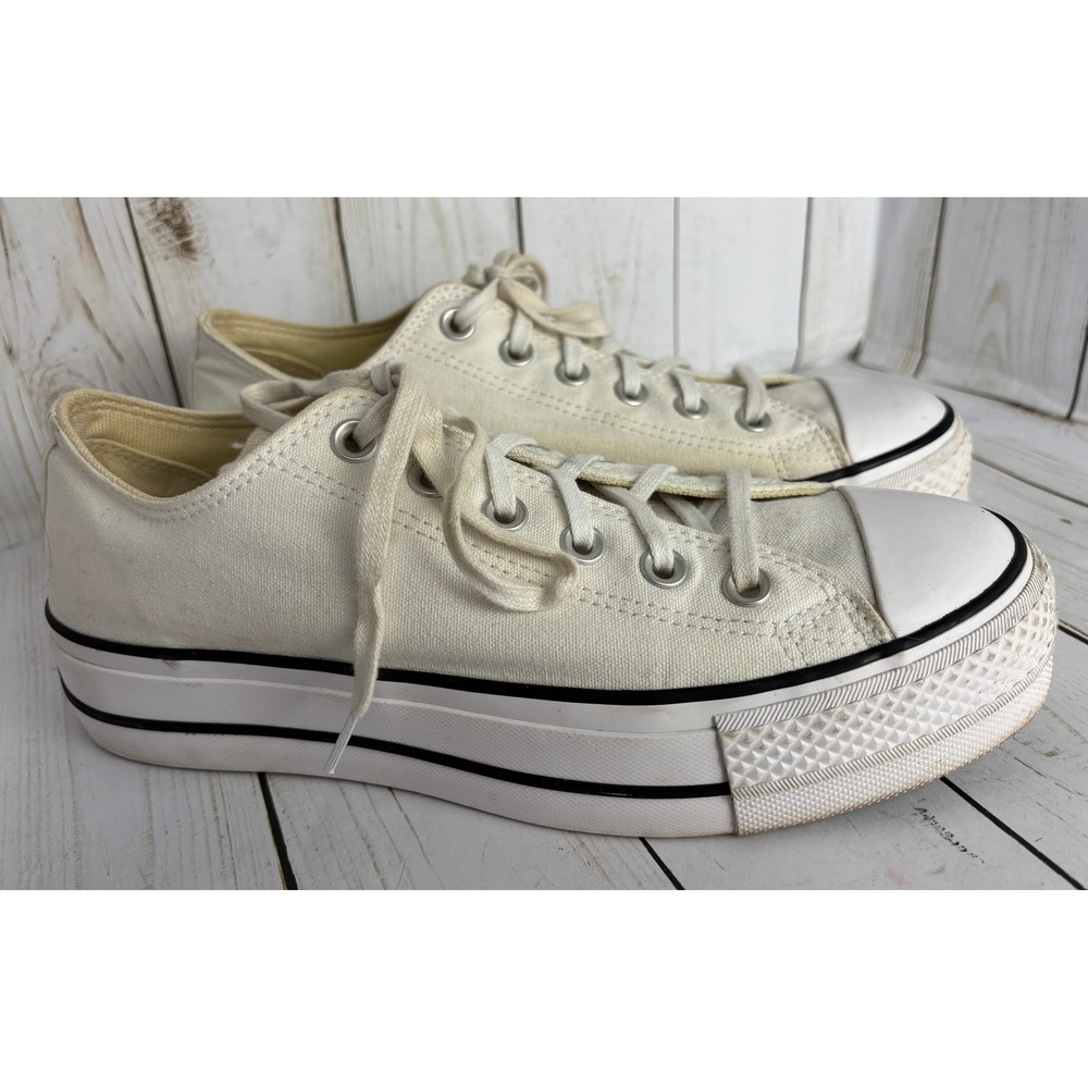Converse Chuck Taylor All Star Platform Low Top Sneakers 560251F White 8.5